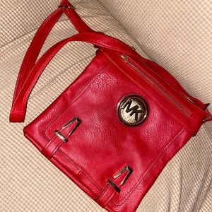 Micheal Kors Crossybody Purse